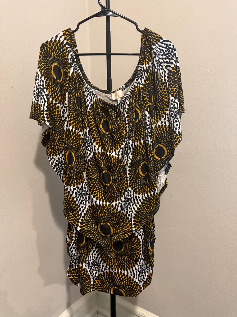 Hot in Hollywood Scoop Neck Mini Dress - Yellow, Black, White